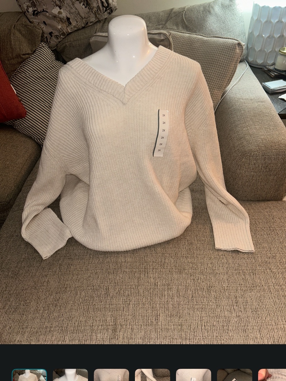 Ava & Viv Cream V-Neck Ribbed Sweater